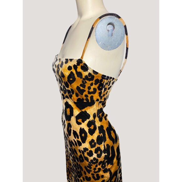 Leopard Print Bodycon Dress With Adjustable Spaghetti Straps - Picture 5 of 6